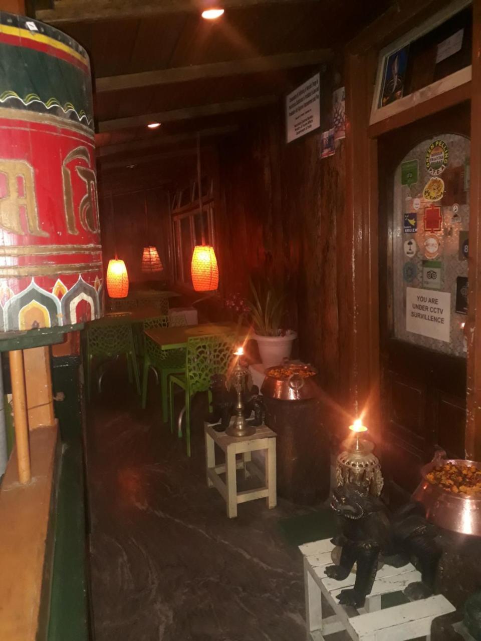 Hotel Kabur Пеллінґ Екстер'єр фото
